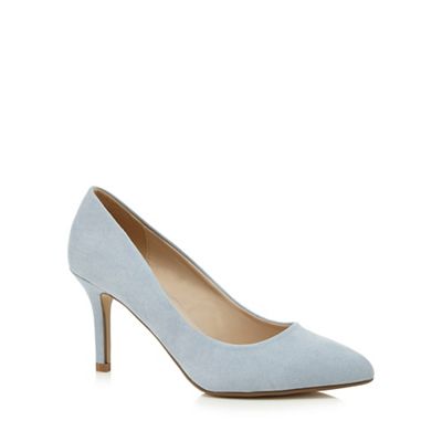 Light blue high pointed shoes